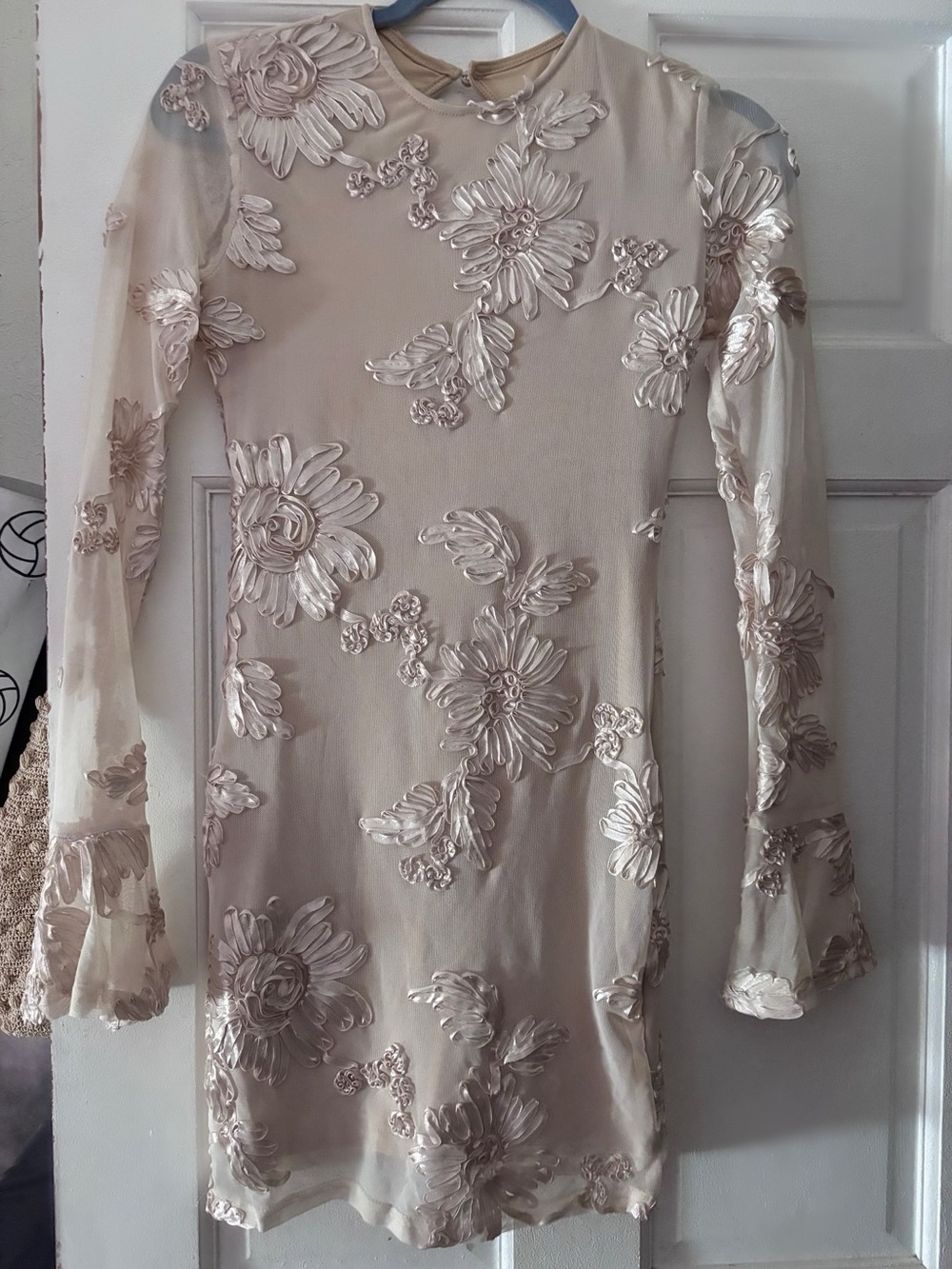 Embellished Floral Open Back Long Sleeve Dress - Cream